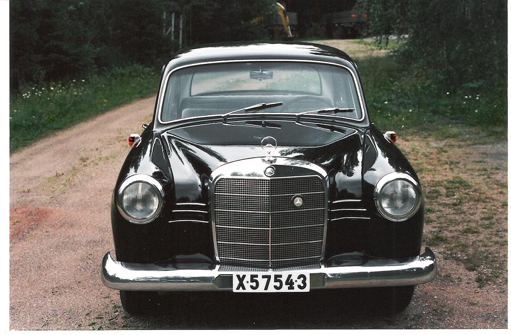 Den breda grillen som kom på senare årsmodeller