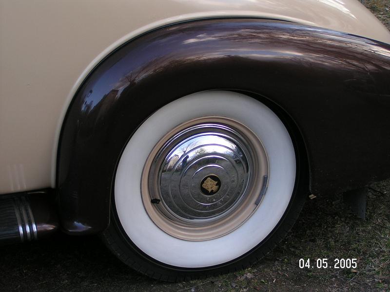 Breda vita däcksidor