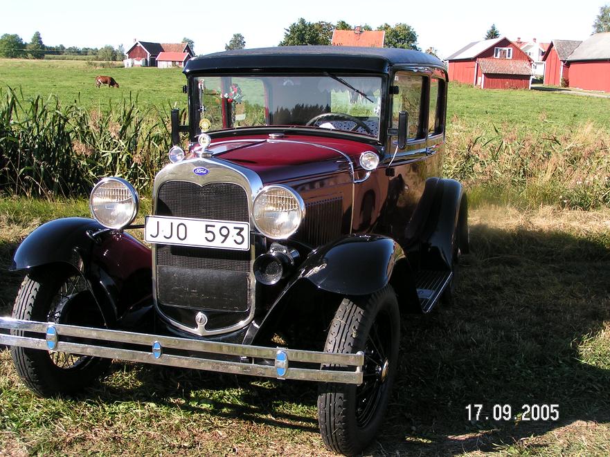 En vacker bil i höstsolen