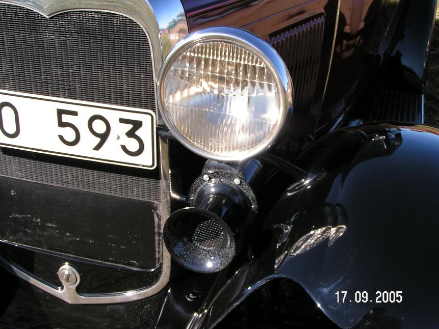 Signalhornet under strålkastaren