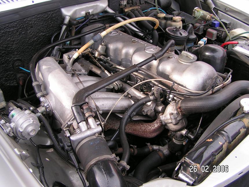 Den 6-cylindriga motorn på 150Hk